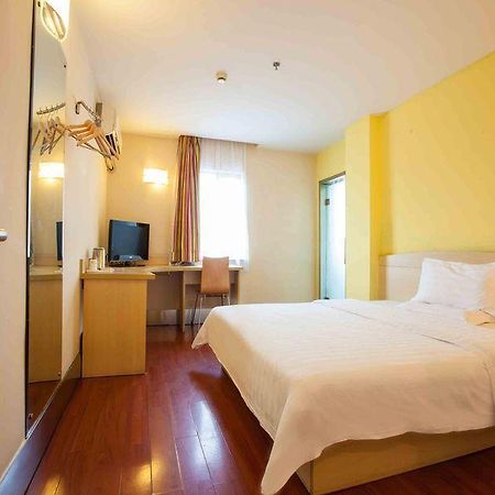 7 Days Inn Shenyang Bagian luar foto